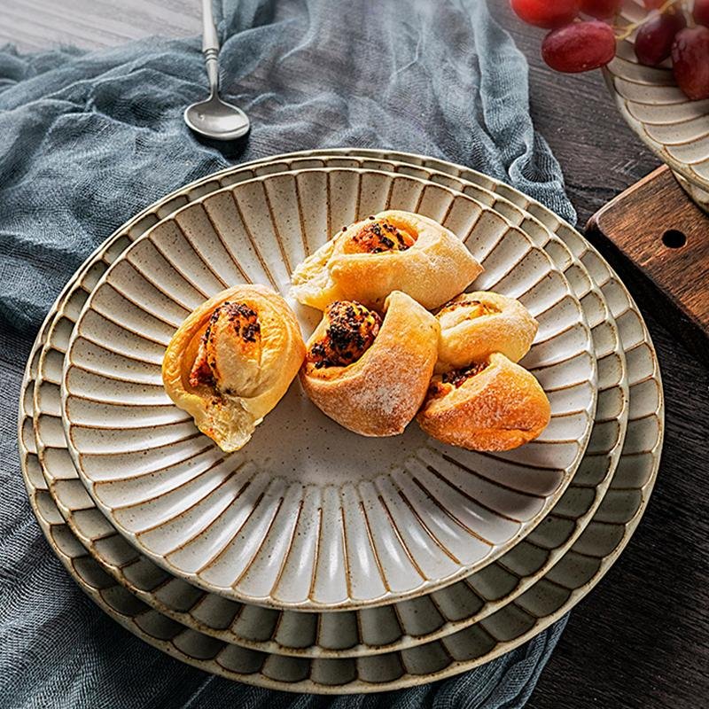 21 Piece Stoneware Dinnerware Set