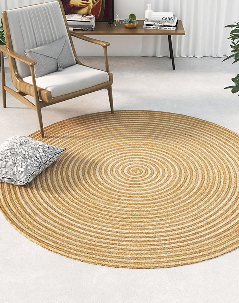 Small Circular Shaped Hemp With Similarly Circle Decoration
