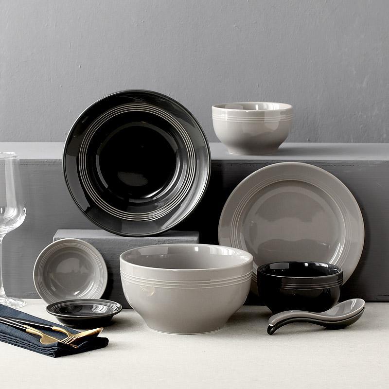 Farmhouse Ceramic Dinnerware Bowls Plates Set