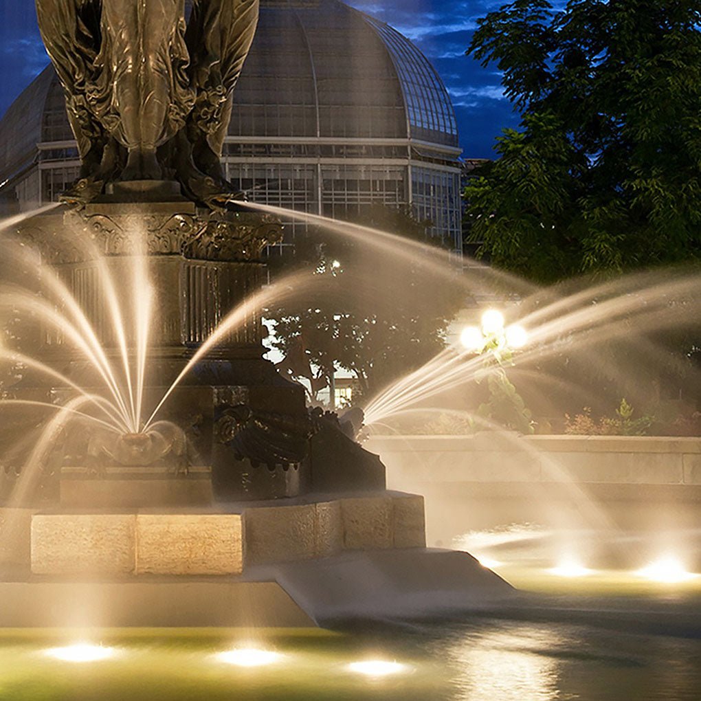 Adjustable LED Underwater Pool Light Durable Landscape Lighting for Outdoor Pools