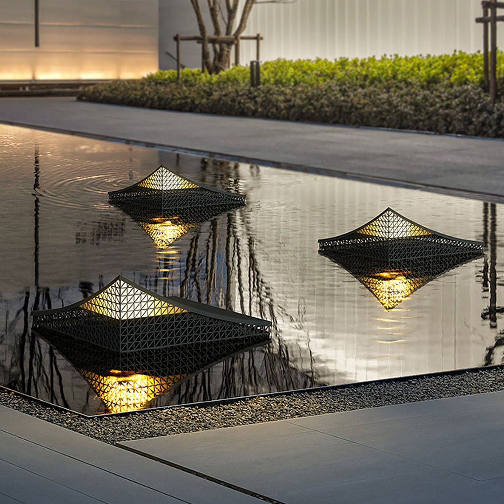 Industrial Solar Garden Light with Elegant Mesh Design