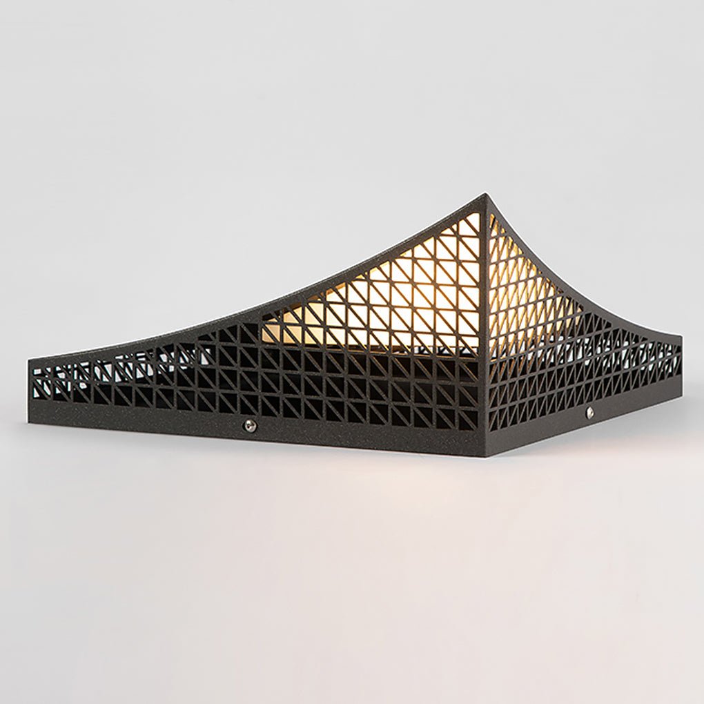 Industrial Solar Garden Light with Elegant Mesh Design