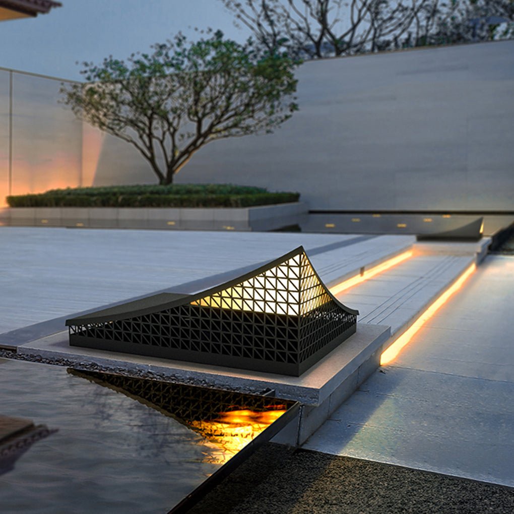 Industrial Solar Garden Light with Elegant Mesh Design
