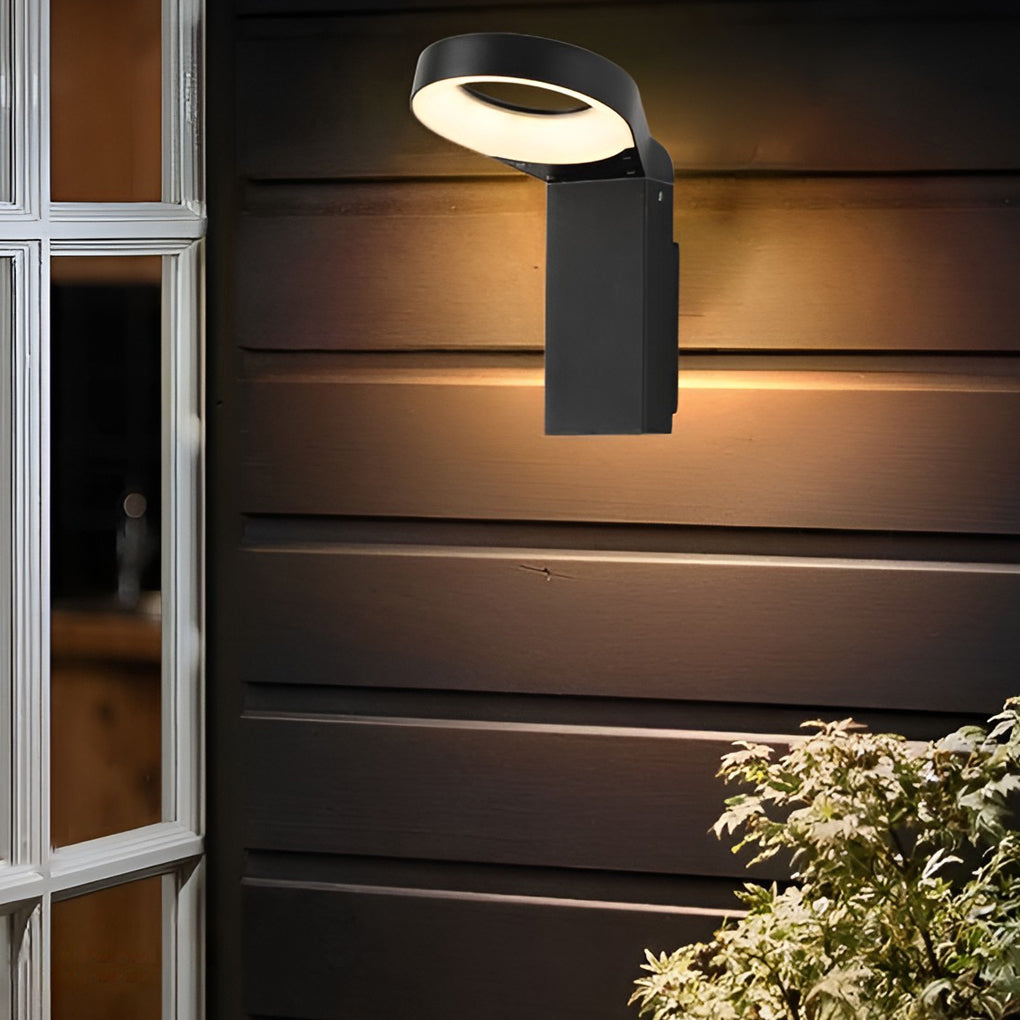 Bollard landscape lights with side view showing depth and light diffusion.