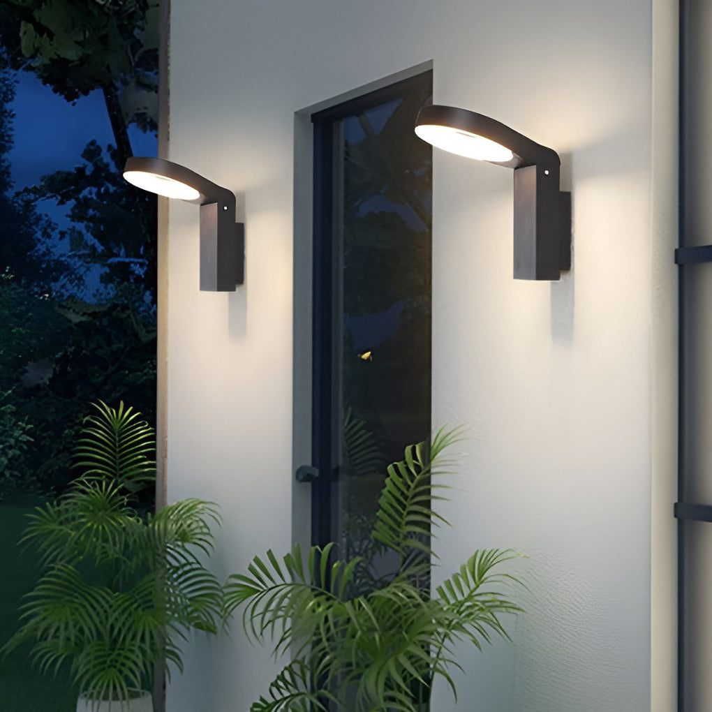 Bollard landscape lights with top view highlighting unique modern design.