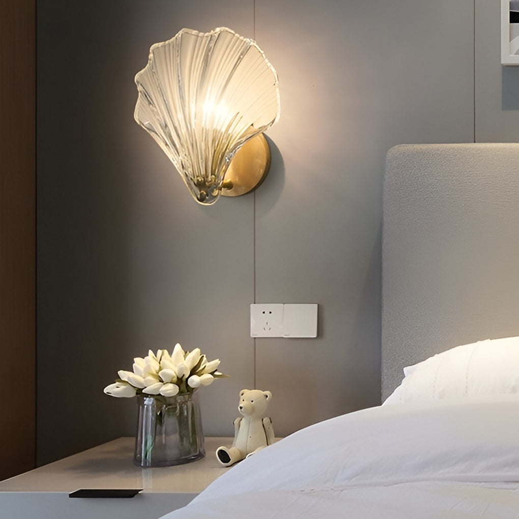 Add sophistication with seashell-shaped glass wall lamp elegant LED home lighting, providing modern design and bright LED lighting.