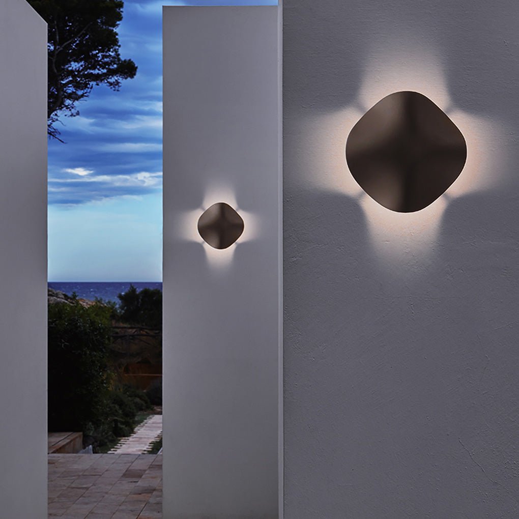 Multi - Functional Layered Design Outdoor Lights Waterproof LED Landscape Lighting