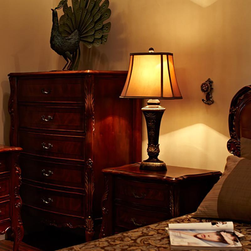 Farmhouse Ornately Decorated Bedside End Table Lamp - dazuma