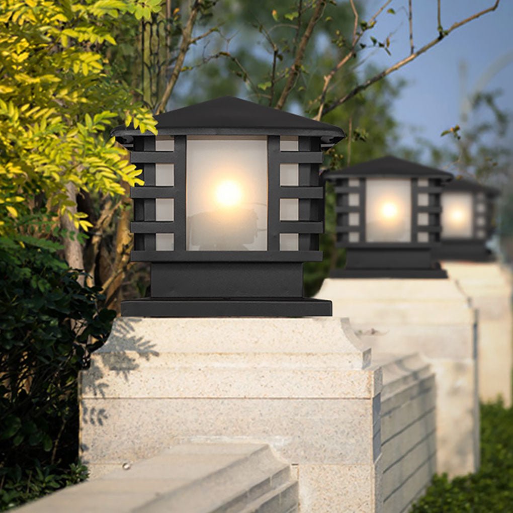 European Retro Column Light LED Landscape Decorative Lighting for Villa Courtyard - Dazuma