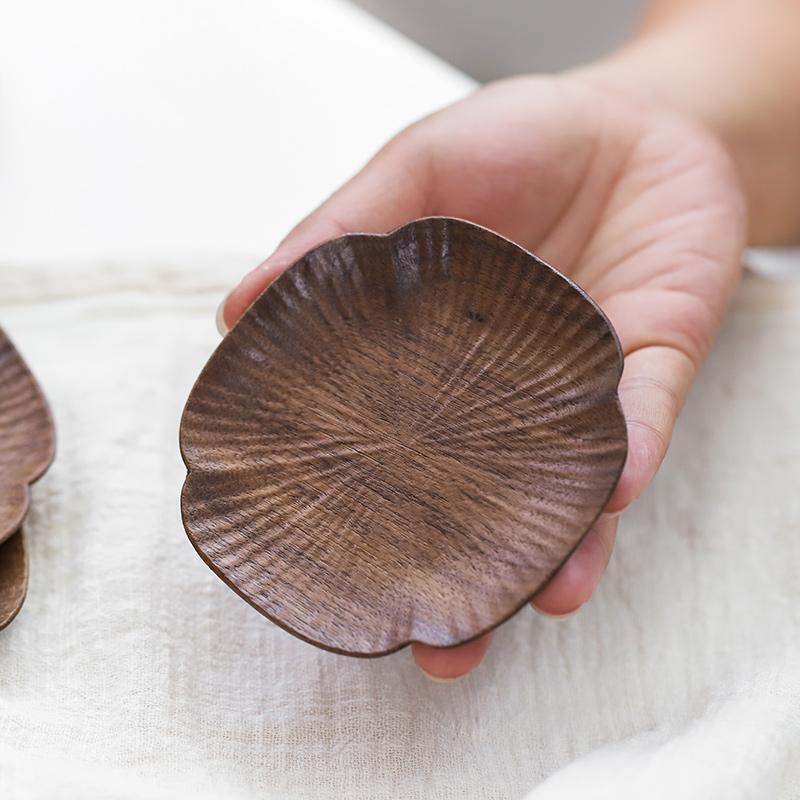Rustic Shell-Like Wooden Coaster for Cups - dazuma