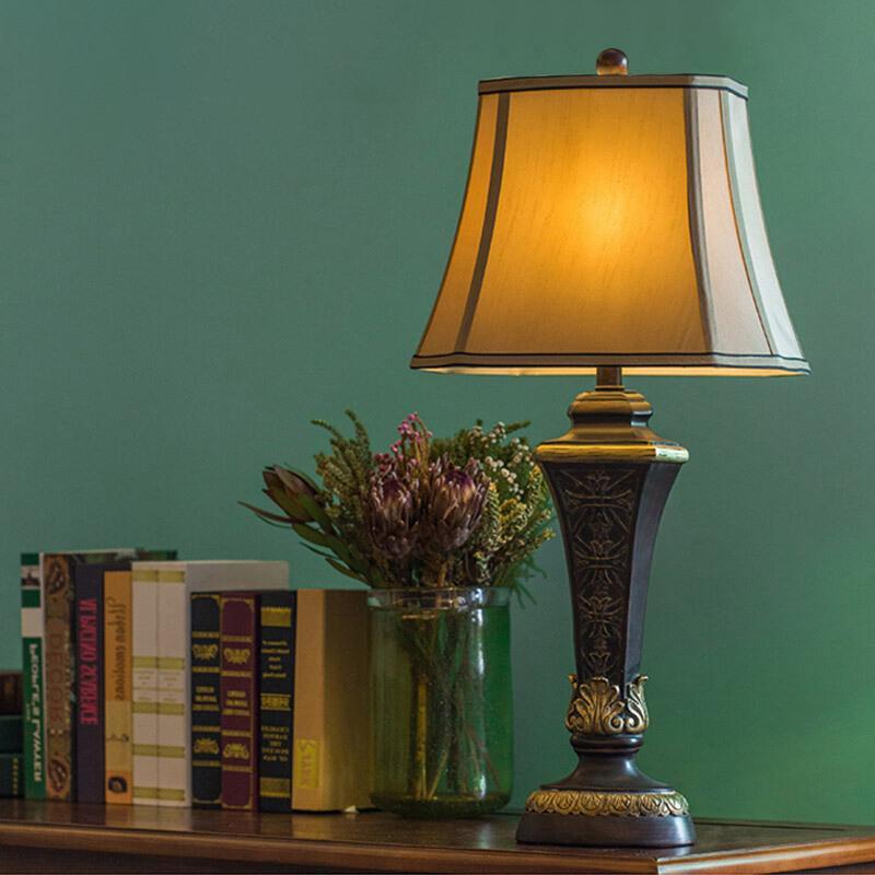 Farmhouse Ornately Decorated Bedside End Table Lamp - dazuma
