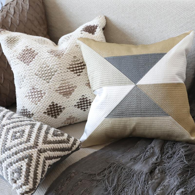Square Triangular-Patterned Geometric Cotton Cushion Cover for Sofa - dazuma