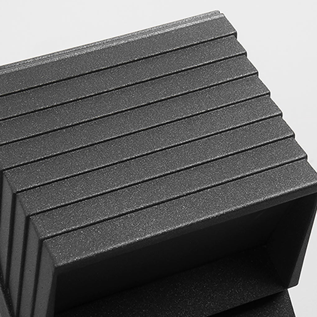 Chic Flash Black LED Lawn Light Minimalist Waterproof Outdoor Lighting