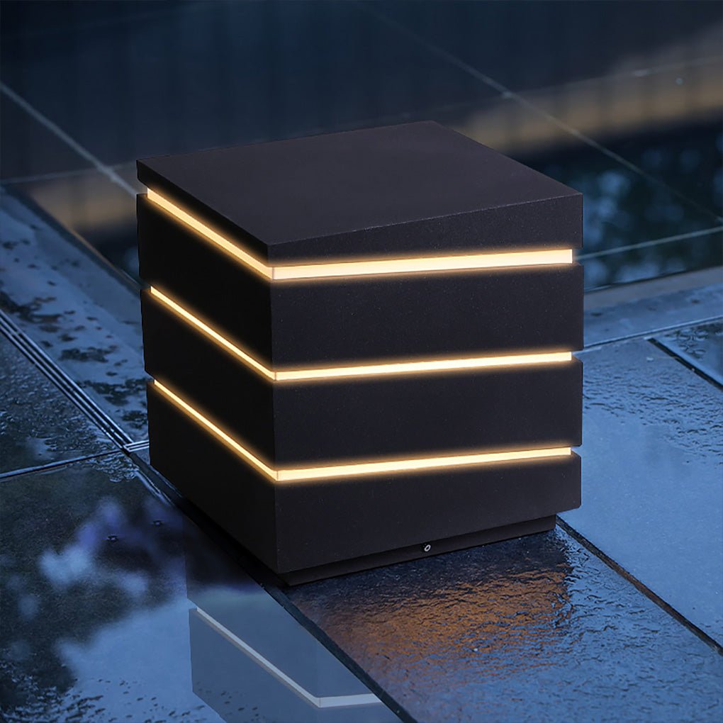 Modern Elegant Square Outdoor LED Light with Linear Lampshade