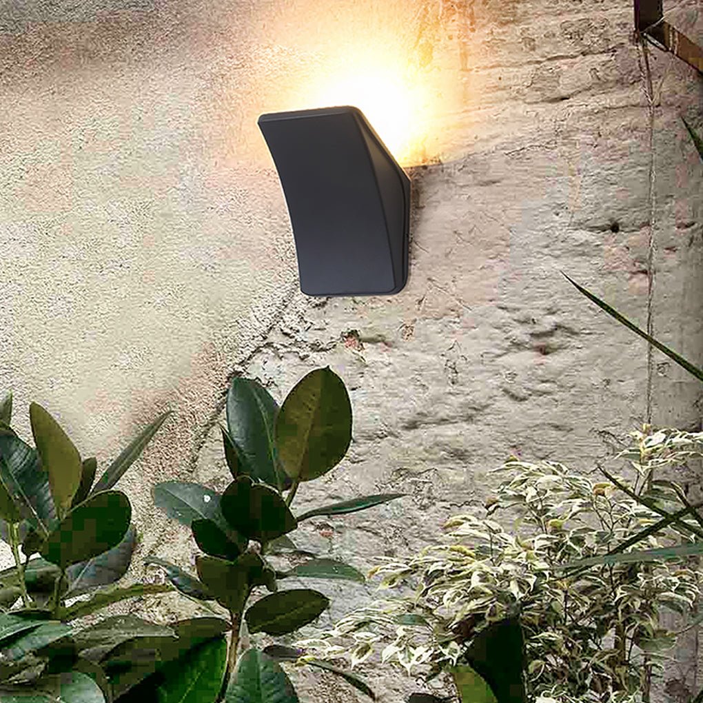 Modern Minimalist LED Exterior Wall Light for Outdoor Patio Balcony - Dazuma