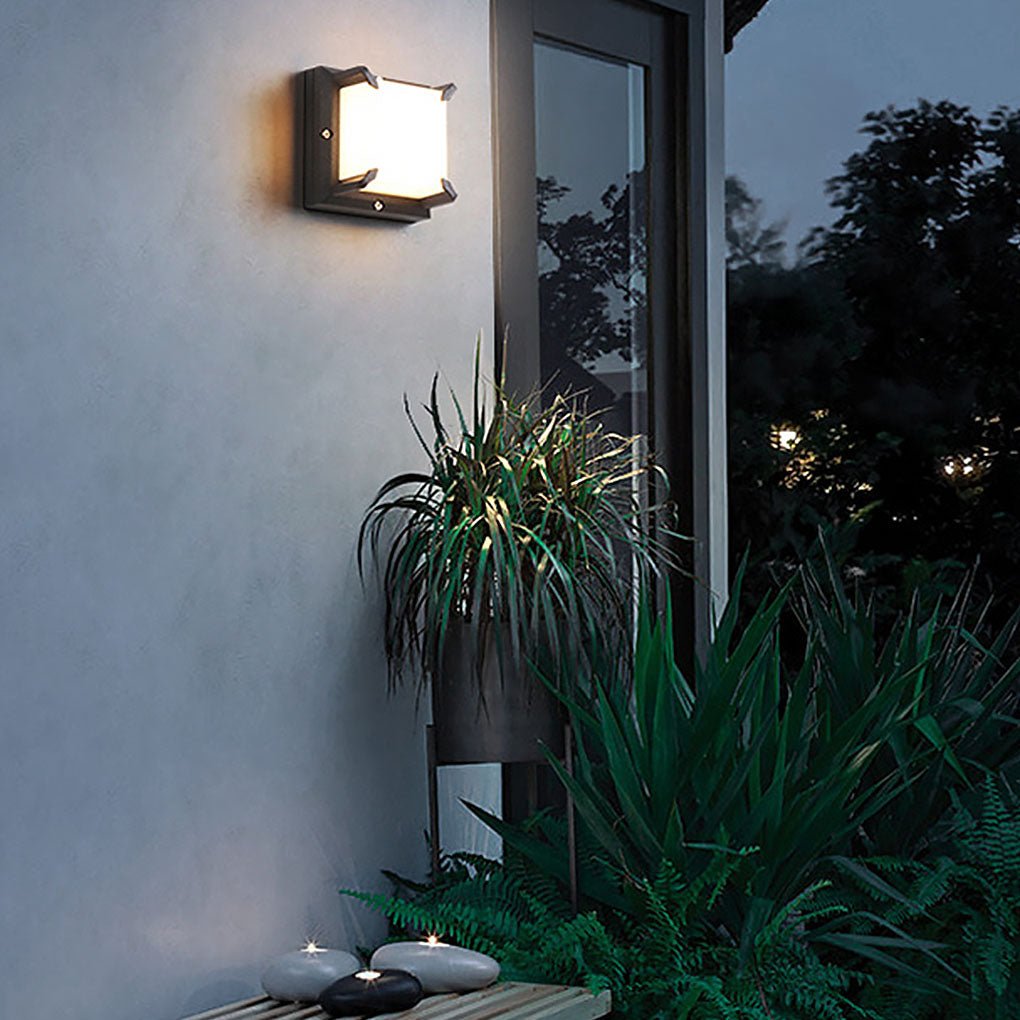 Modern Minimalist Outdoor Waterproof LED Wall Light for Patio Balcony Garden