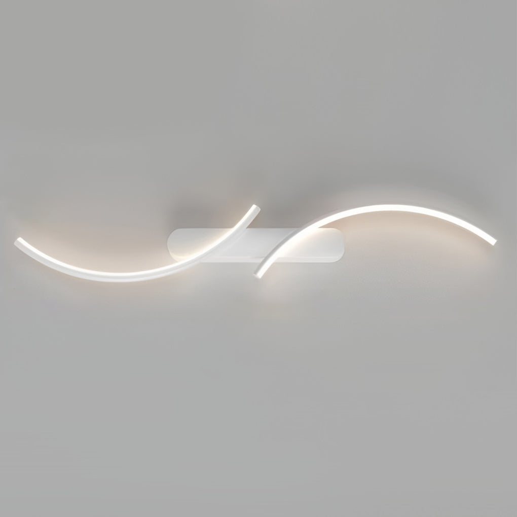 Modern wave wall sconce in black, front view of the curved design.