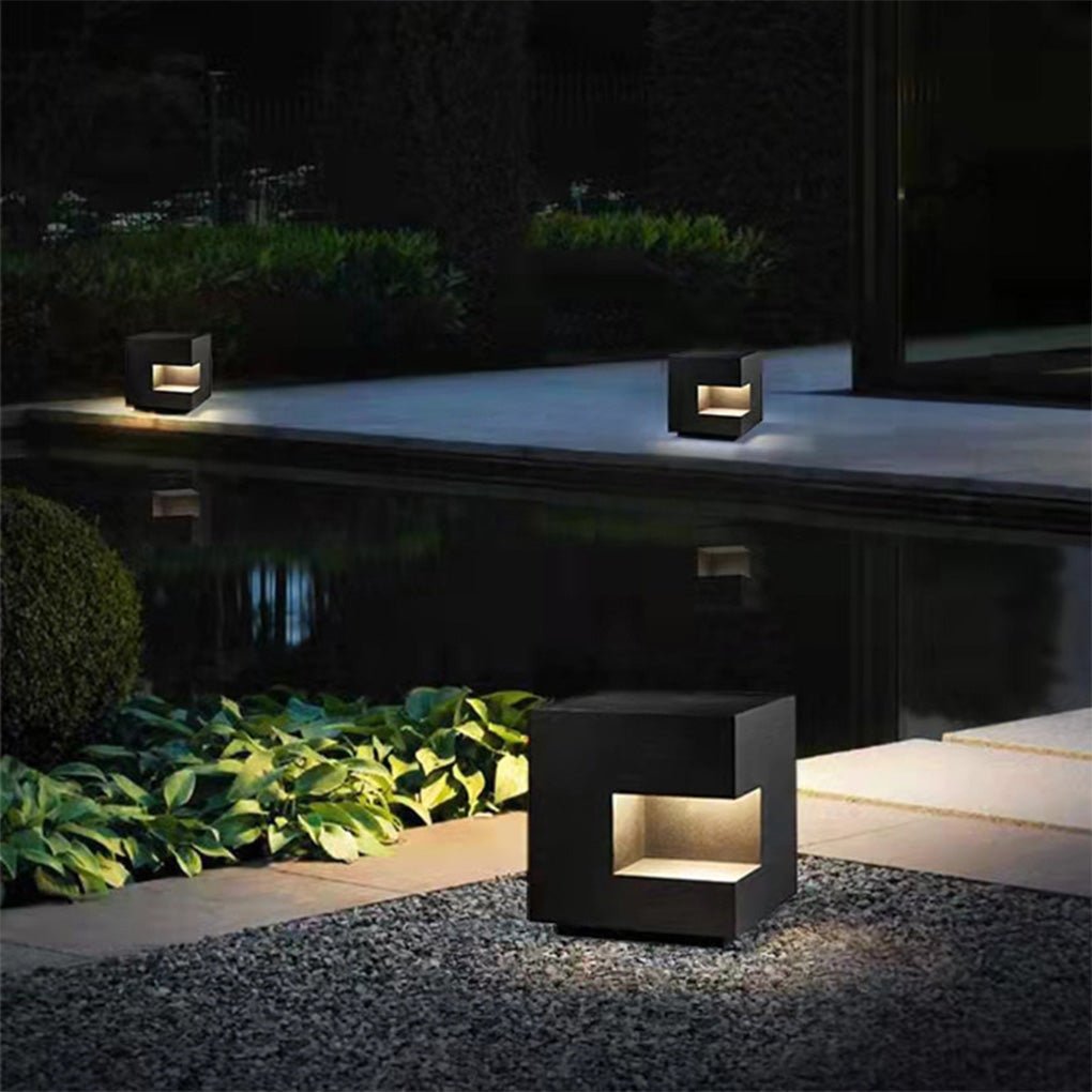 Sleek Square LED Black Outdoor Light - Dazuma