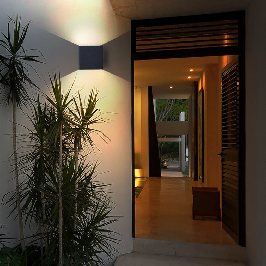 Outdoor Two-way Light-emitting Waterproof LED Wall Light for Courtyard Gate - Dazuma