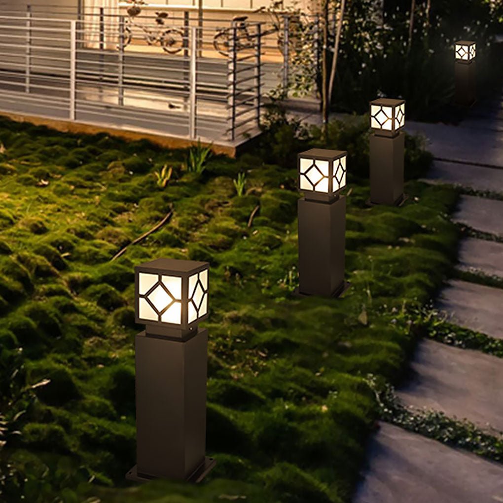 Elegant Solar - Powered Square Bollard Light Retro European Garden Lighting