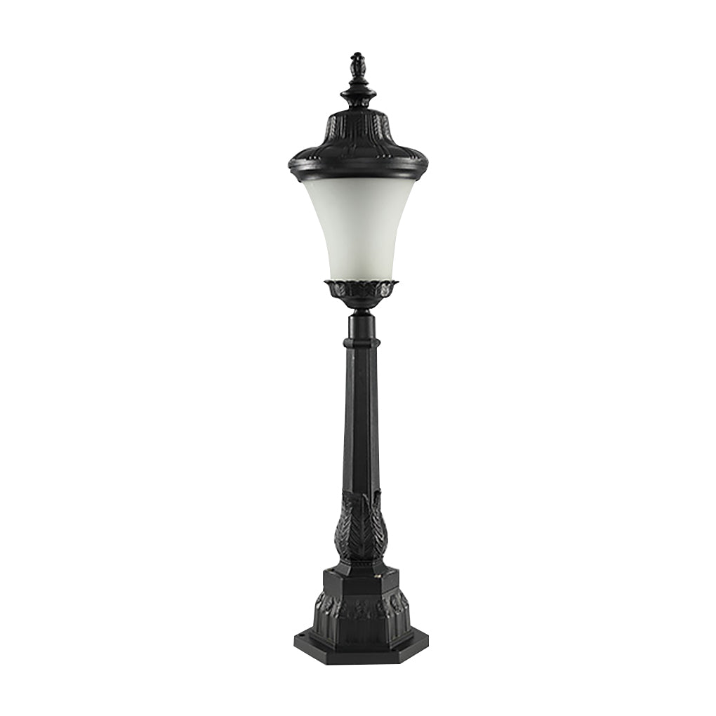 Vintage High Pole Garden Light Elegant Retro Outdoor Post Lighting