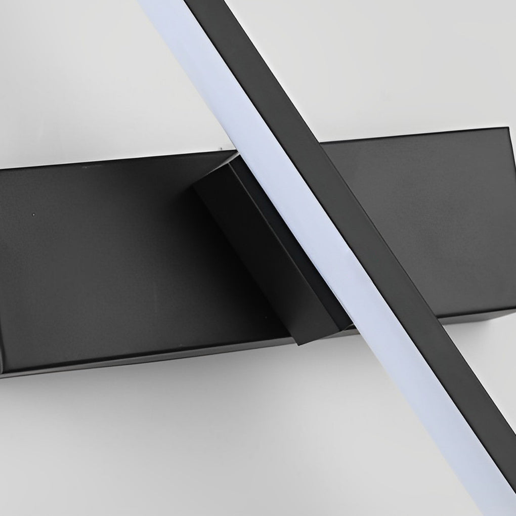 Sleek silver swivel wall light with a minimalist design, showcasing its adjustable arm and modern aesthetic.